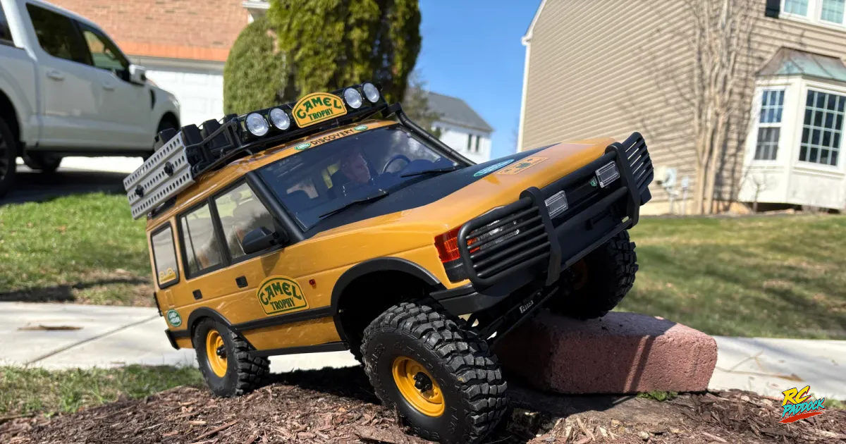 FMS FCX10 Land Rover Discovery Camel Trophy