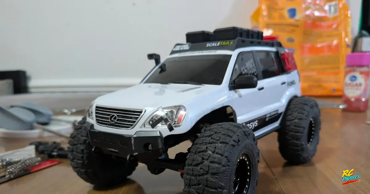 Axial SCX24 Lexus GX470 Crawler